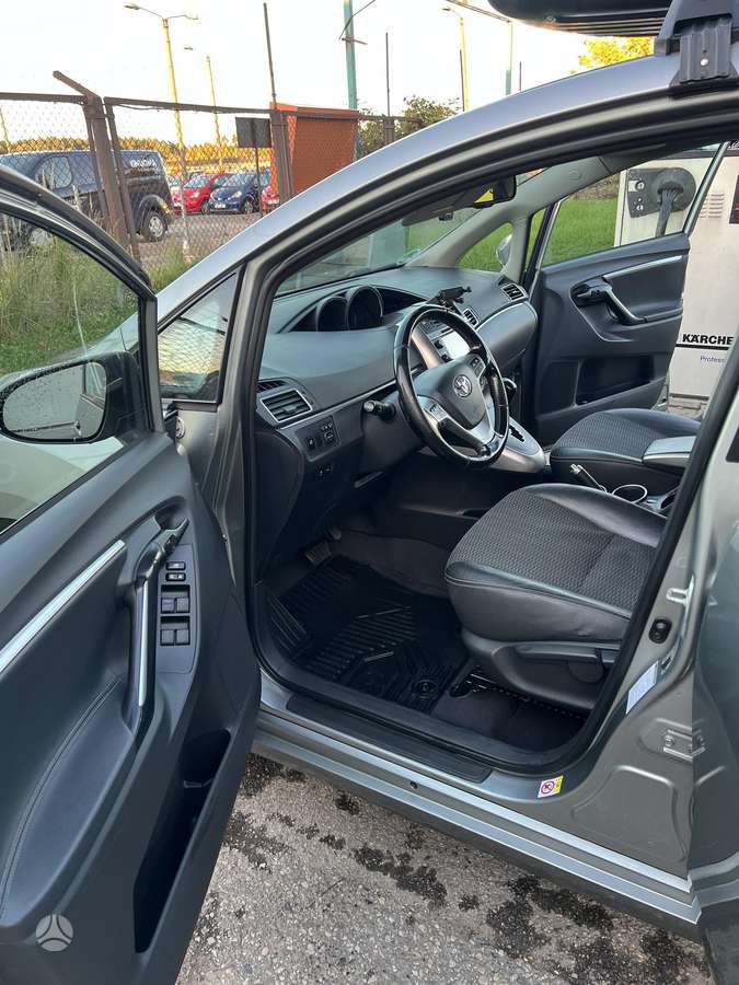 Toyota Verso 2014 — photo 51