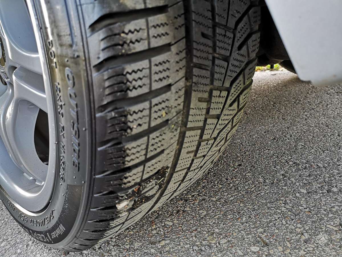 BMW 320, 2.2 l., sedanas