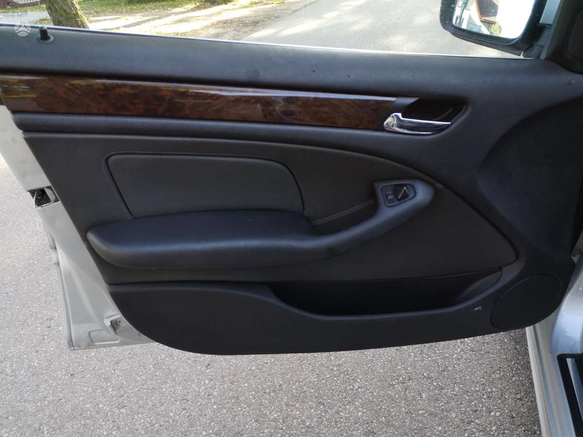 BMW 320, 2.2 l., Седан