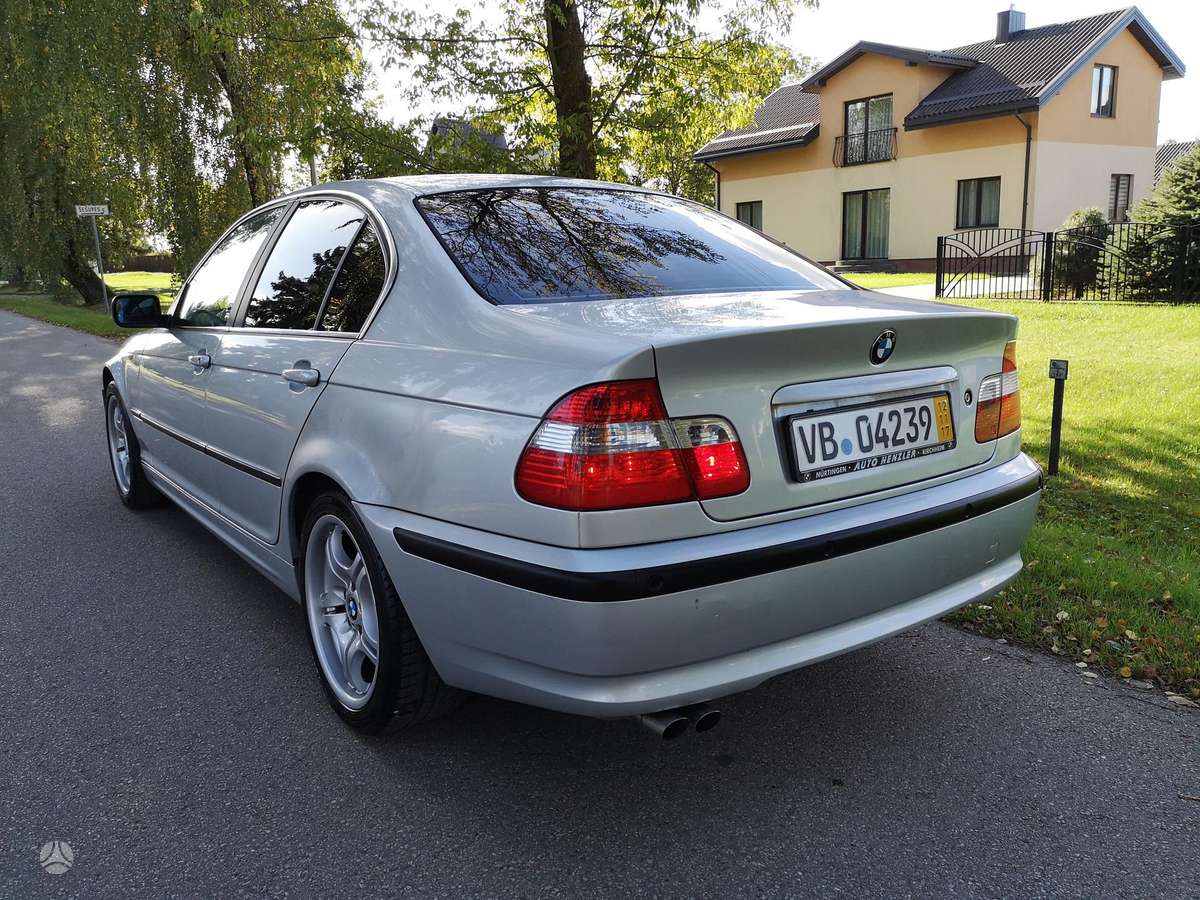 BMW 320, 2.2 l., saloon / sedan