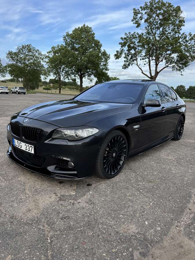 BMW 550, 4.4 l., Седан