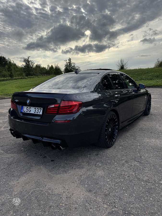 BMW 550, 4.4 l., Седан