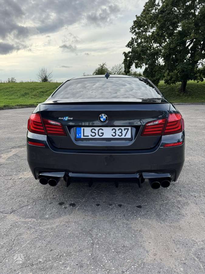 BMW 550, 4.4 l., Седан