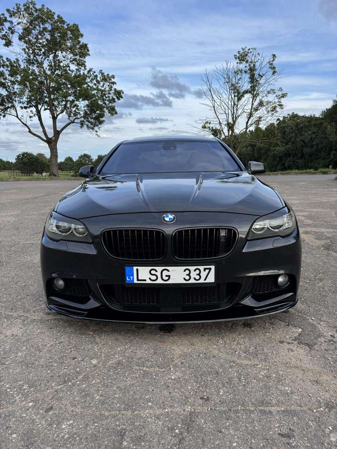 BMW 550, 4.4 l., Седан