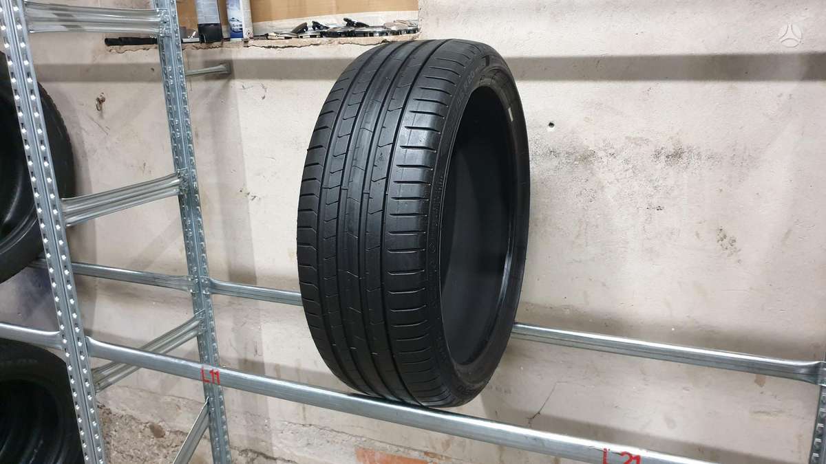 Pirelli PZero TM apie 7mm, summer 245/35 R20