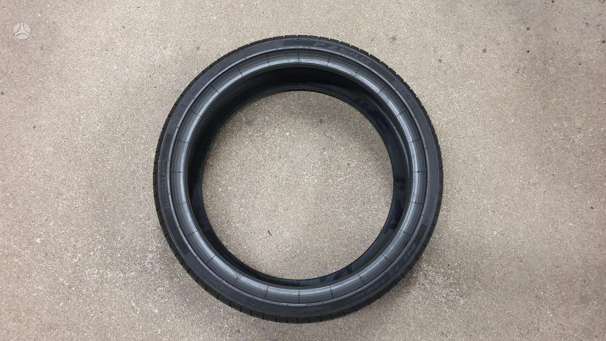 Pirelli PZero TM apie 7mm, summer 245/35 R20