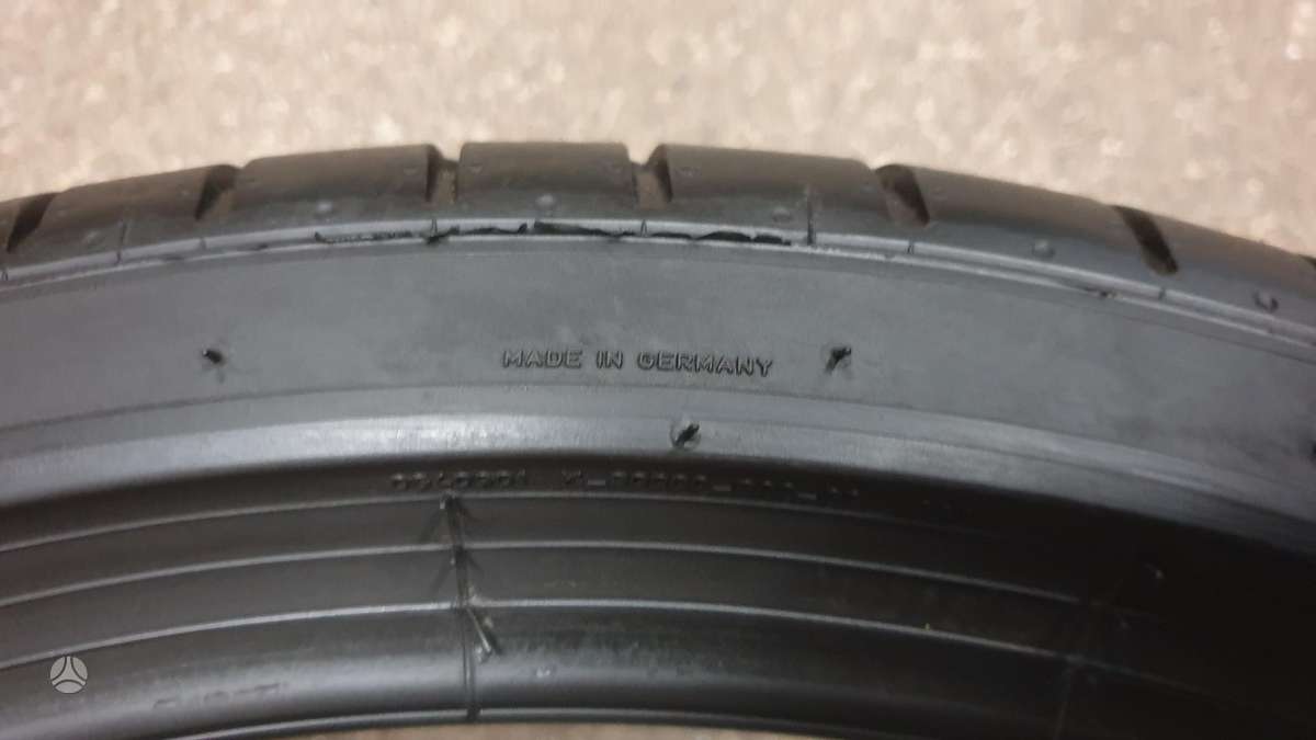 Pirelli PZero TM apie 7mm, summer 245/35 R20