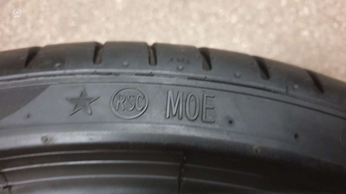 Pirelli PZero TM apie 7mm, summer 245/35 R20