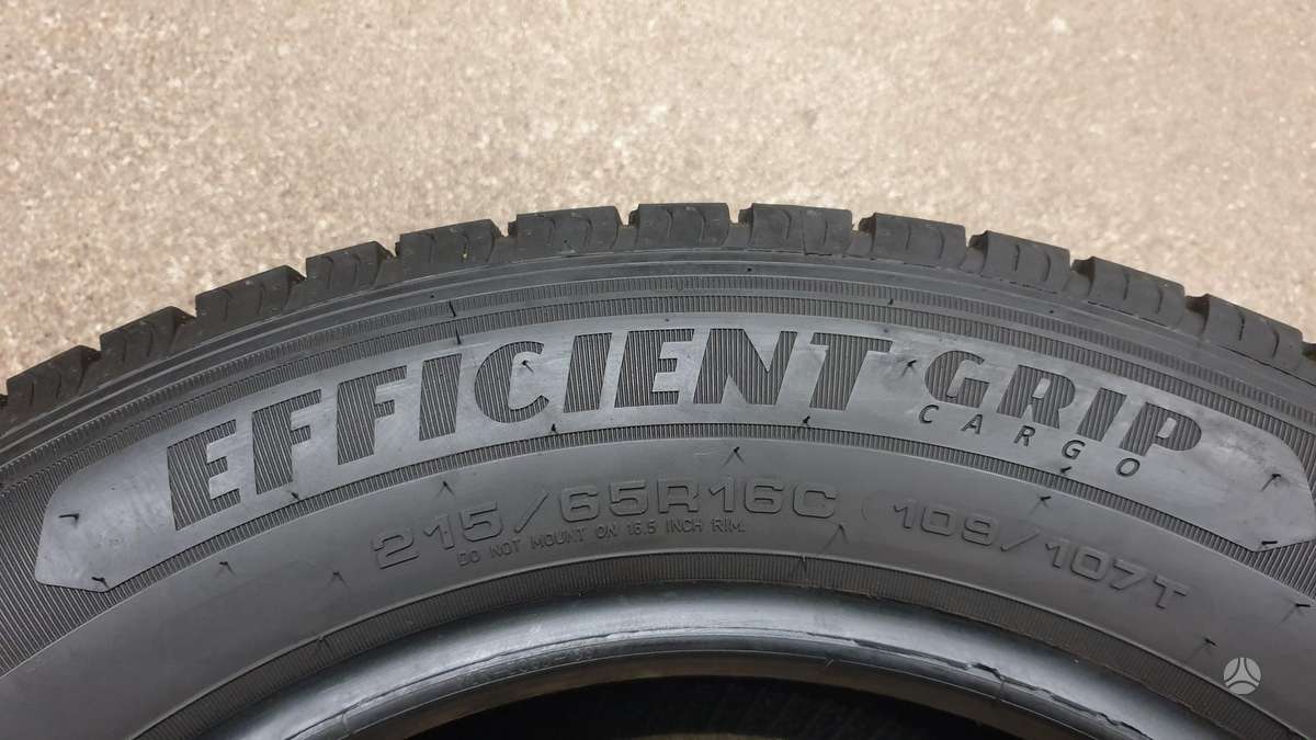 Goodyear EfficientGripCargo apie 8mm, summer 215/65 R16