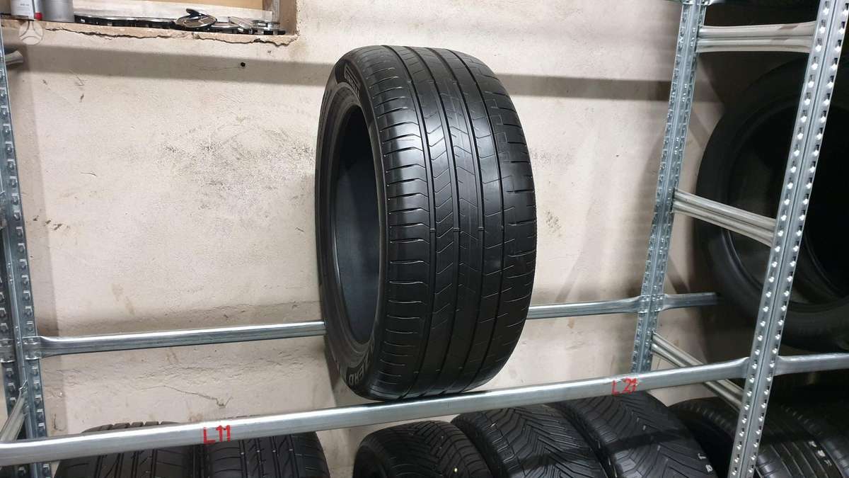 Pirelli PZero TM, summer 255/45 R18