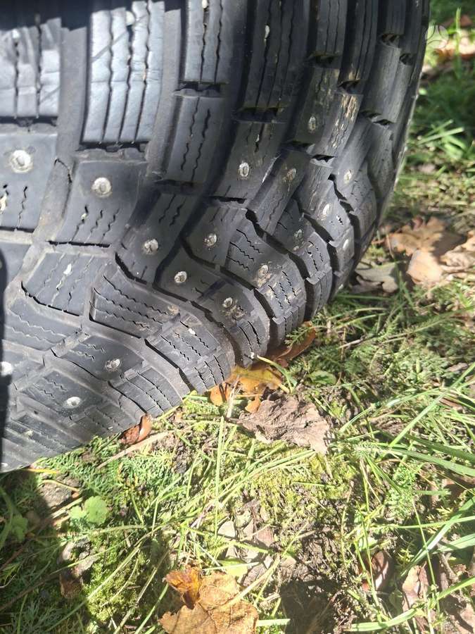 Continental, žieminės 215/65 R16