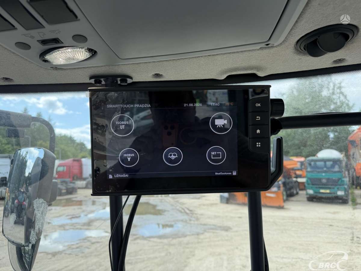 Valtra T235, traktori