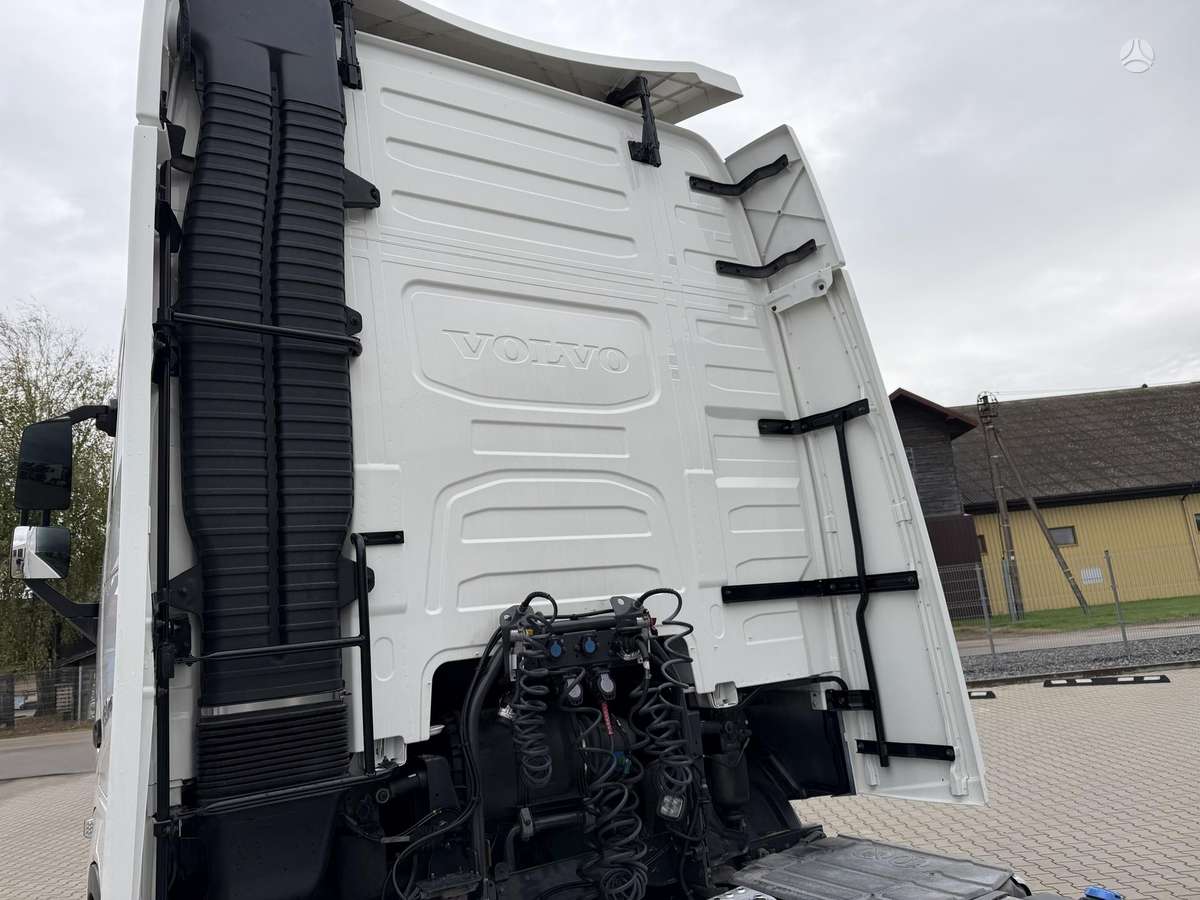 Volvo FH 460 XXL 2UNITS, double sleeper