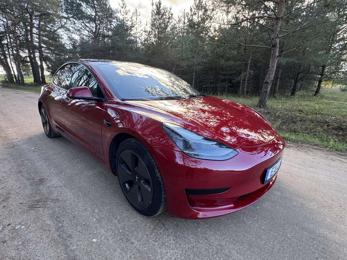 Tesla Model 3, 60 kWh, hatchback