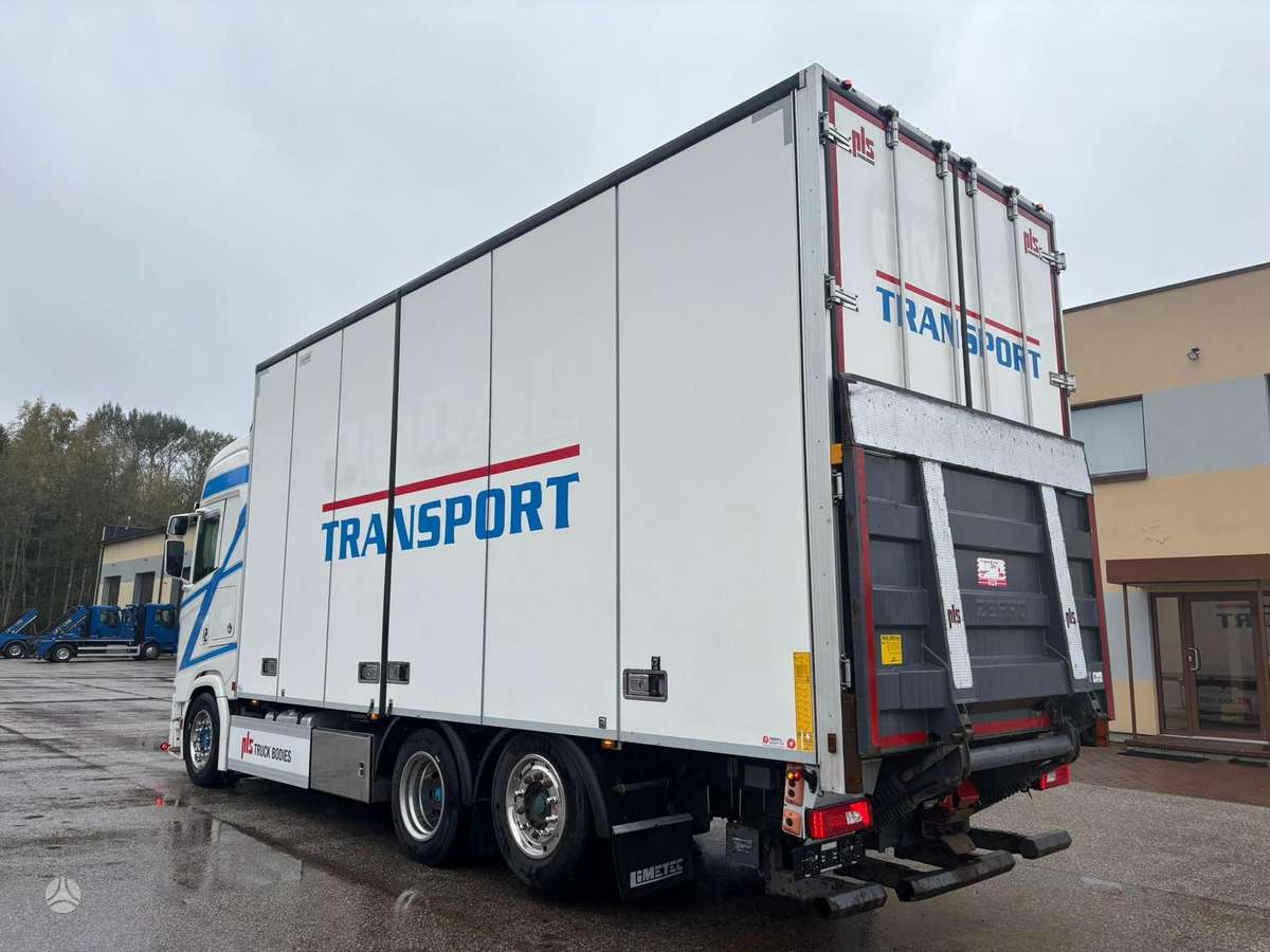 Scania S520, box trucks / box vans
