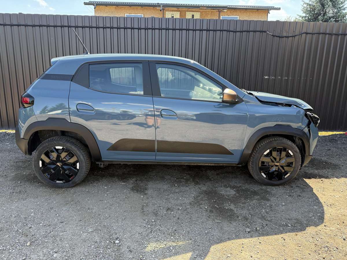 Dacia Spring, 27 kWh, hatchback