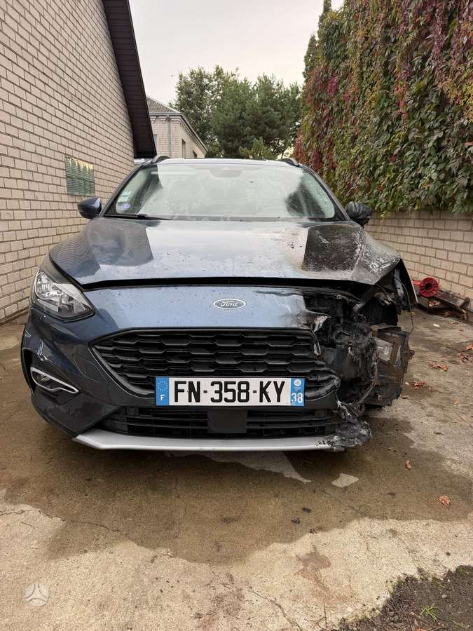 Ford Focus, 1.0 l., Хэтчбек