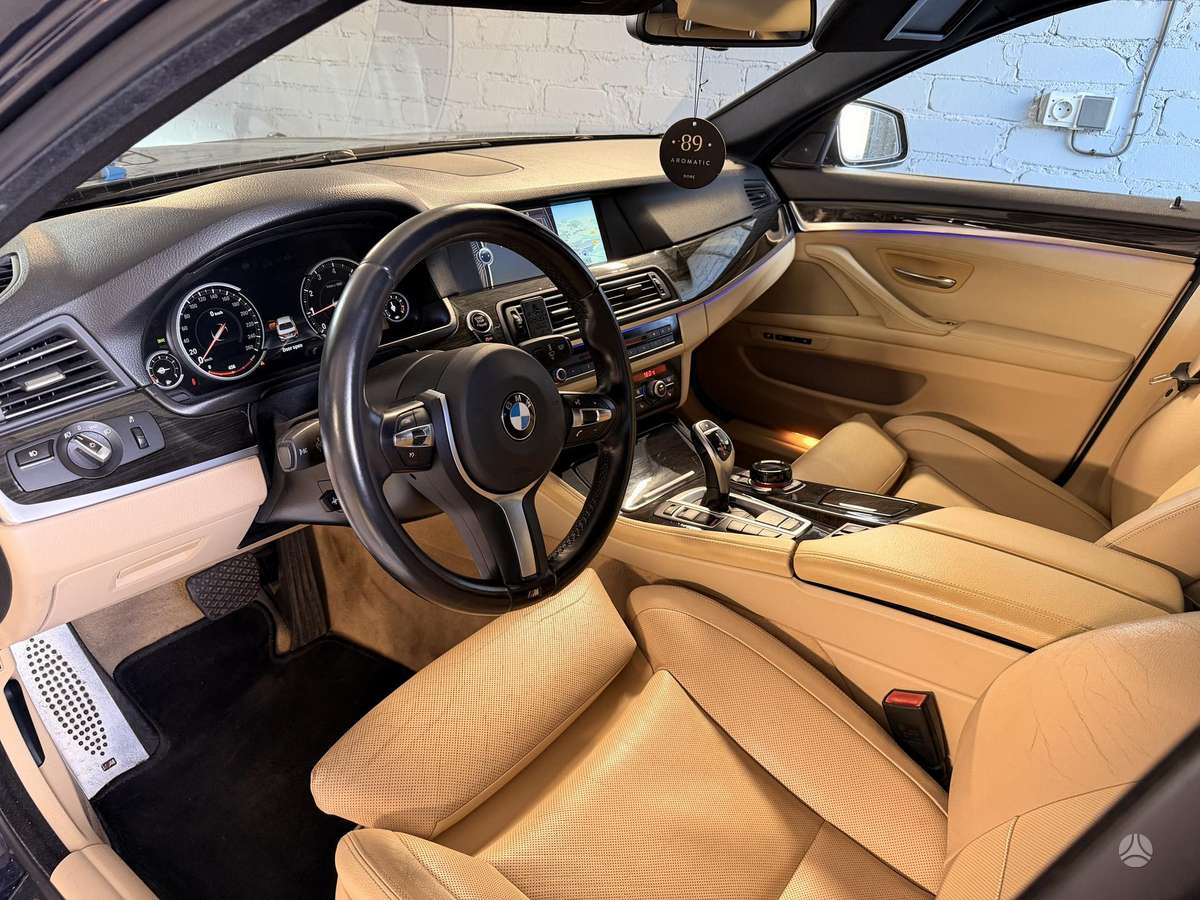 BMW 528, 2.0 l., Седан