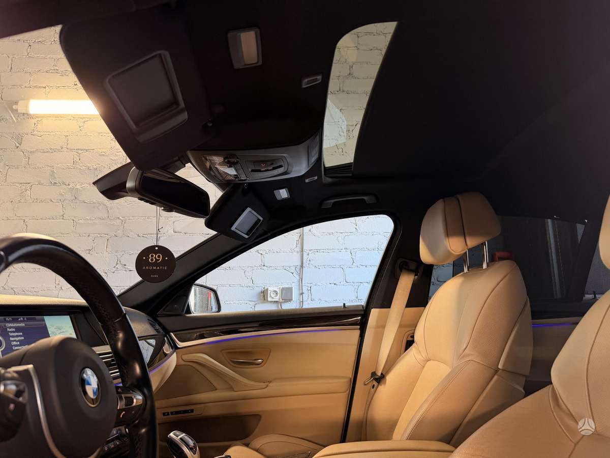 BMW 528, 2.0 l., Седан
