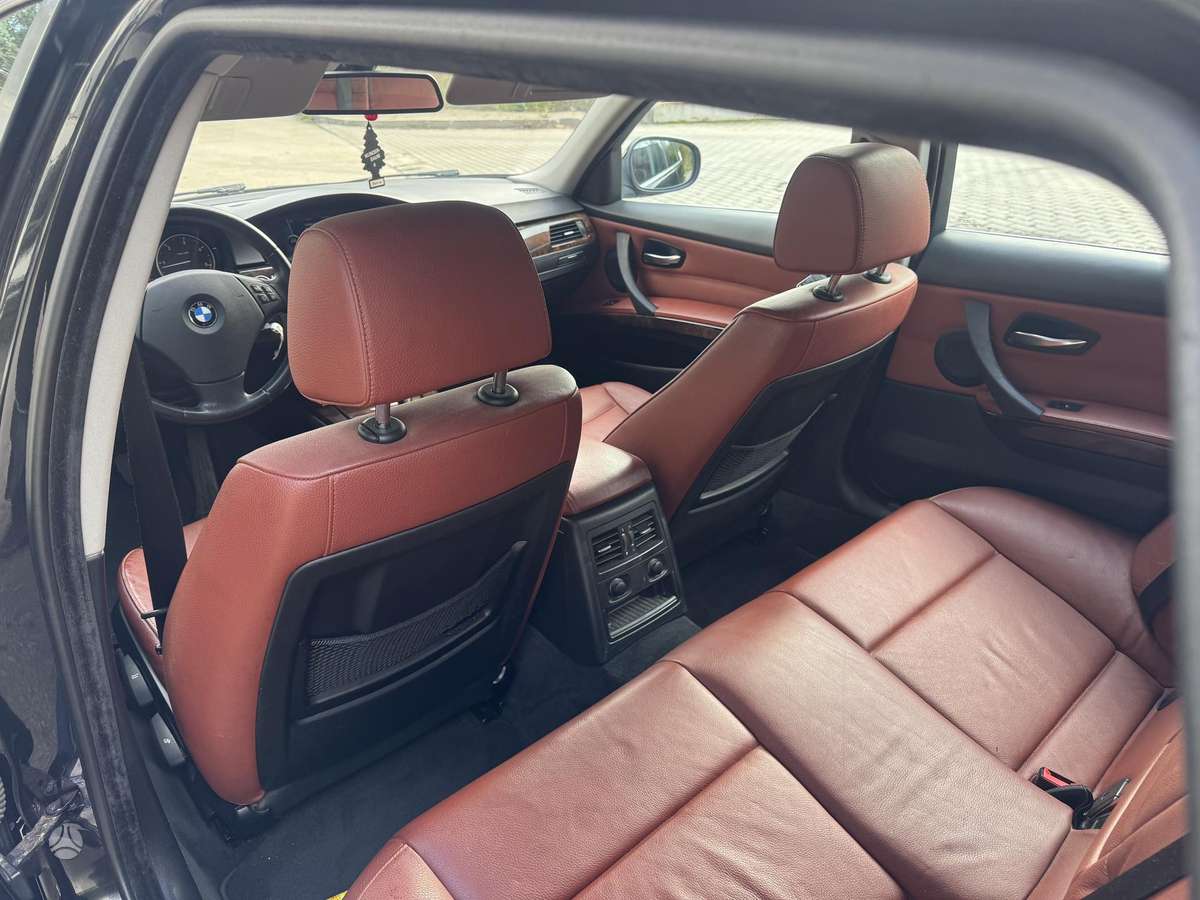 BMW 320, 2.0 l., wagon