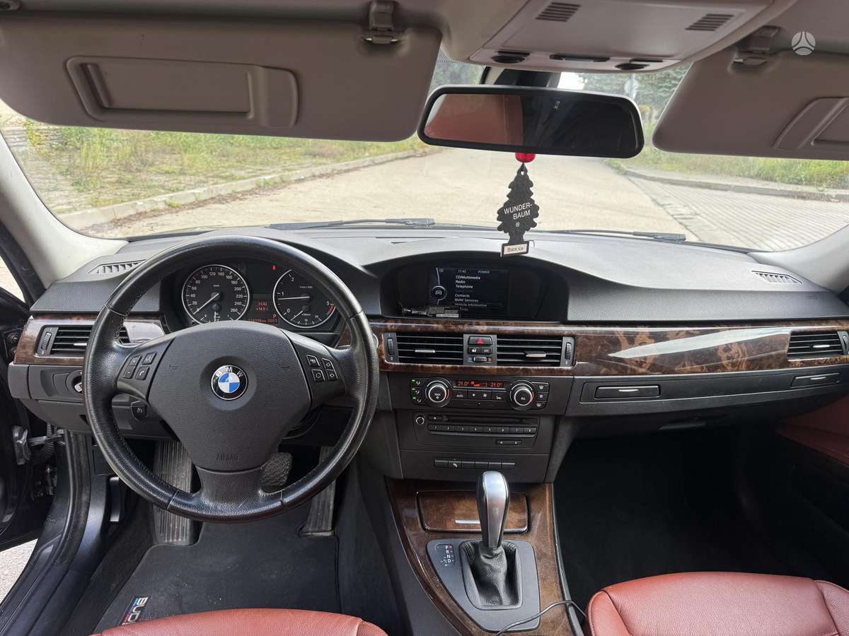 BMW 320, 2.0 l., wagon