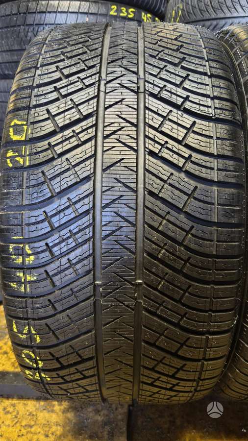 Michelin Pilot alpin 5 suv, winter 305/40 R20