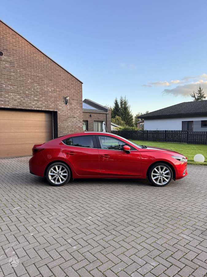 Mazda 3, 2.0 l., Седан