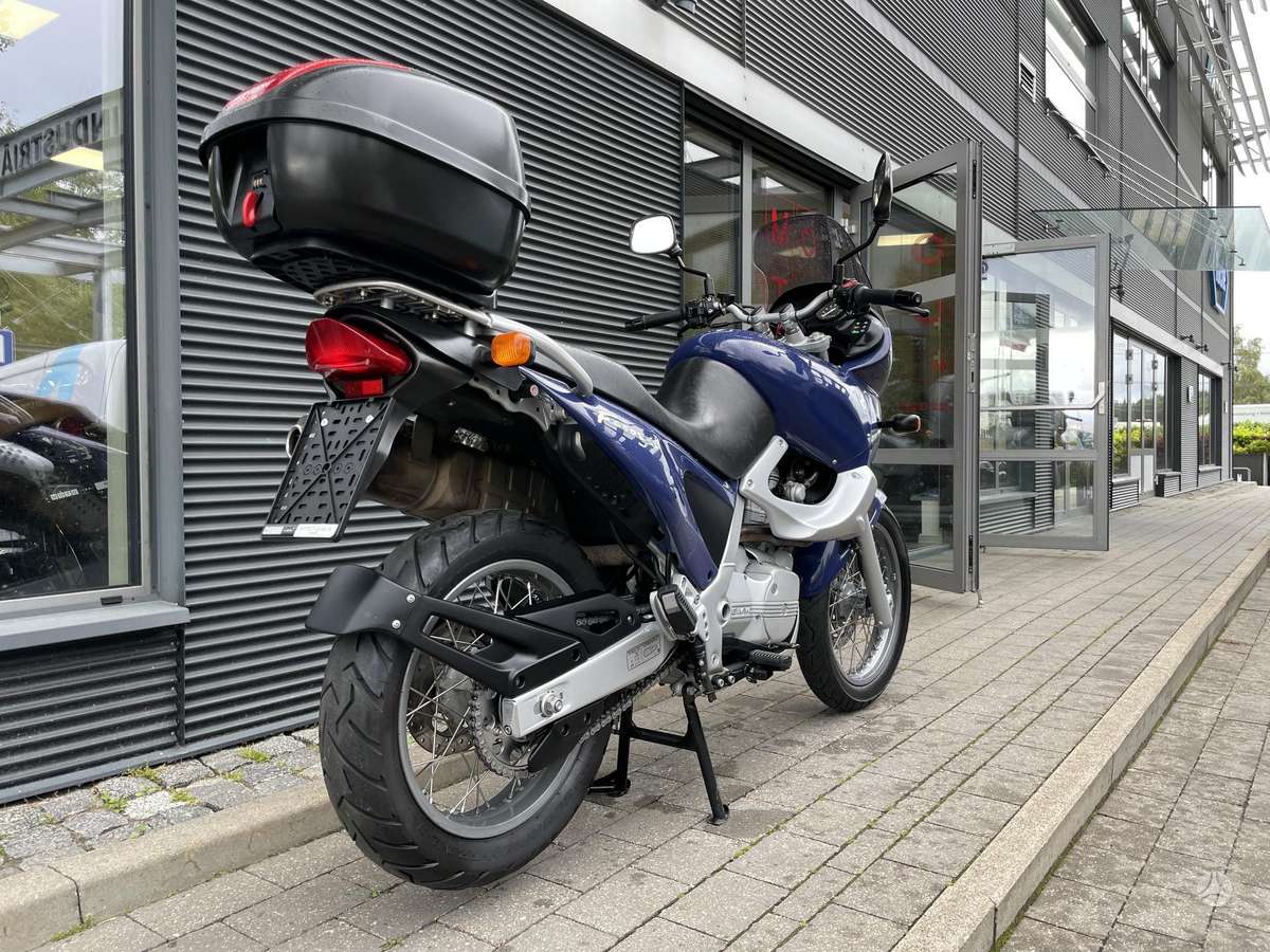 BMW F 650 650cc, enduro / adventure