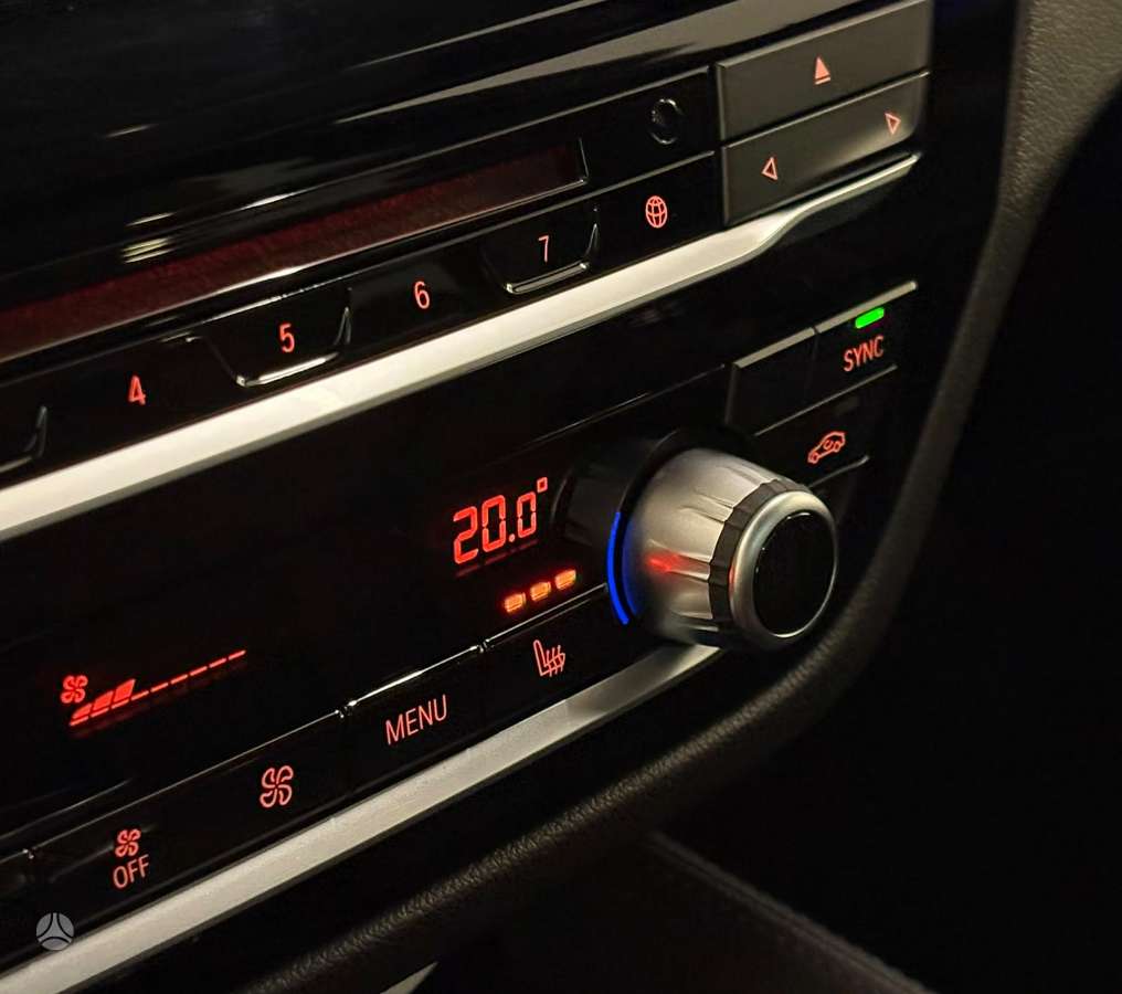 BMW 520, 2.0 l., wagon