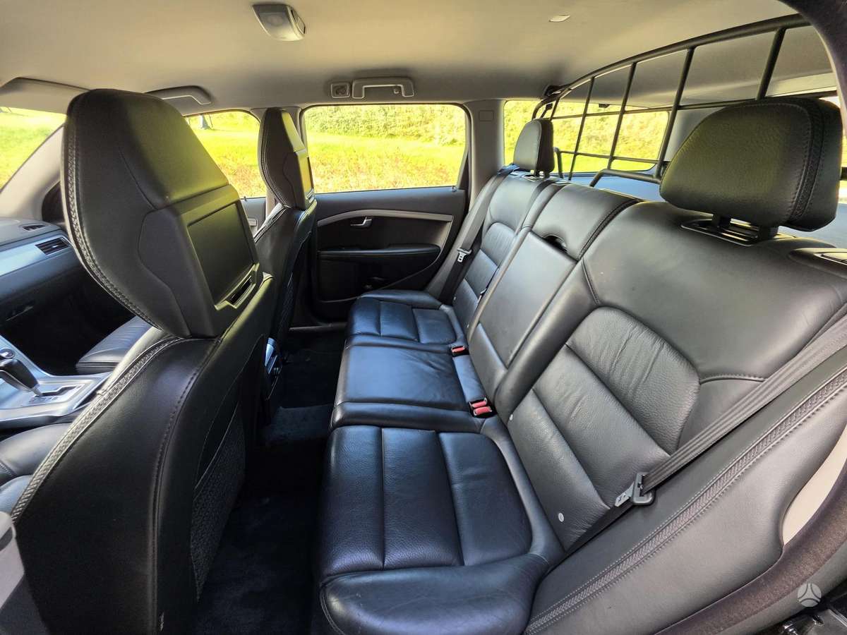 Volvo XC70, 2.0 l., wagon
