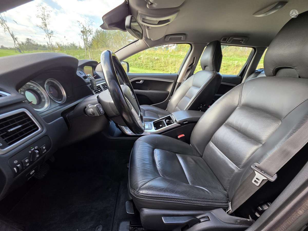 Volvo XC70, 2.0 l., wagon