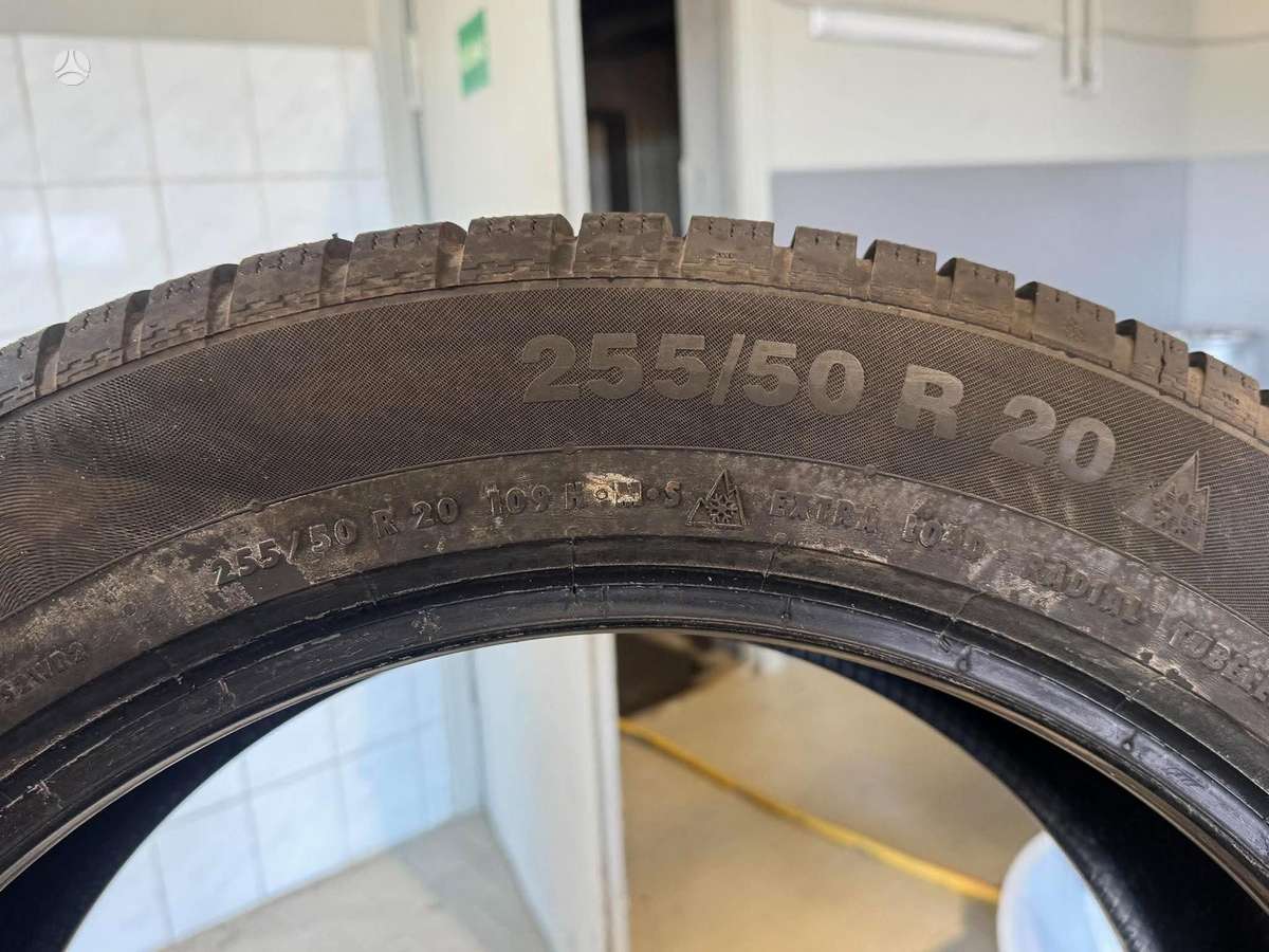 Continental CONTIWINTERCONTACT TS830P, winter 255/50 R20