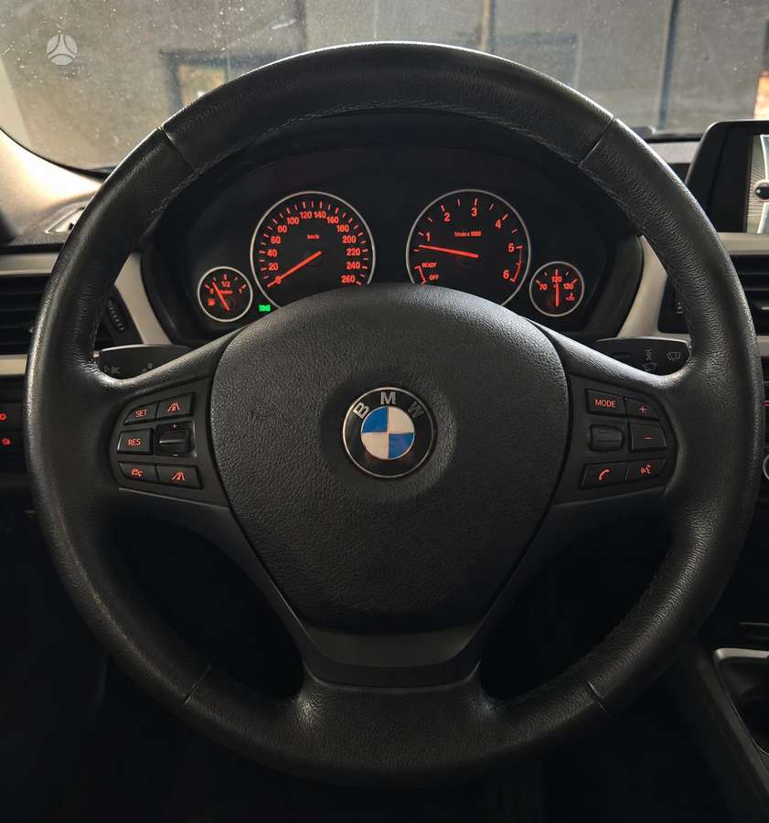 BMW 330, 3.0 l., wagon