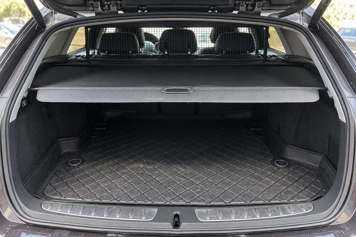 BMW 330, 3.0 l., Универсал