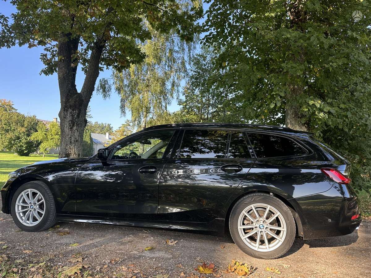 BMW 318, 2.0 l., wagon