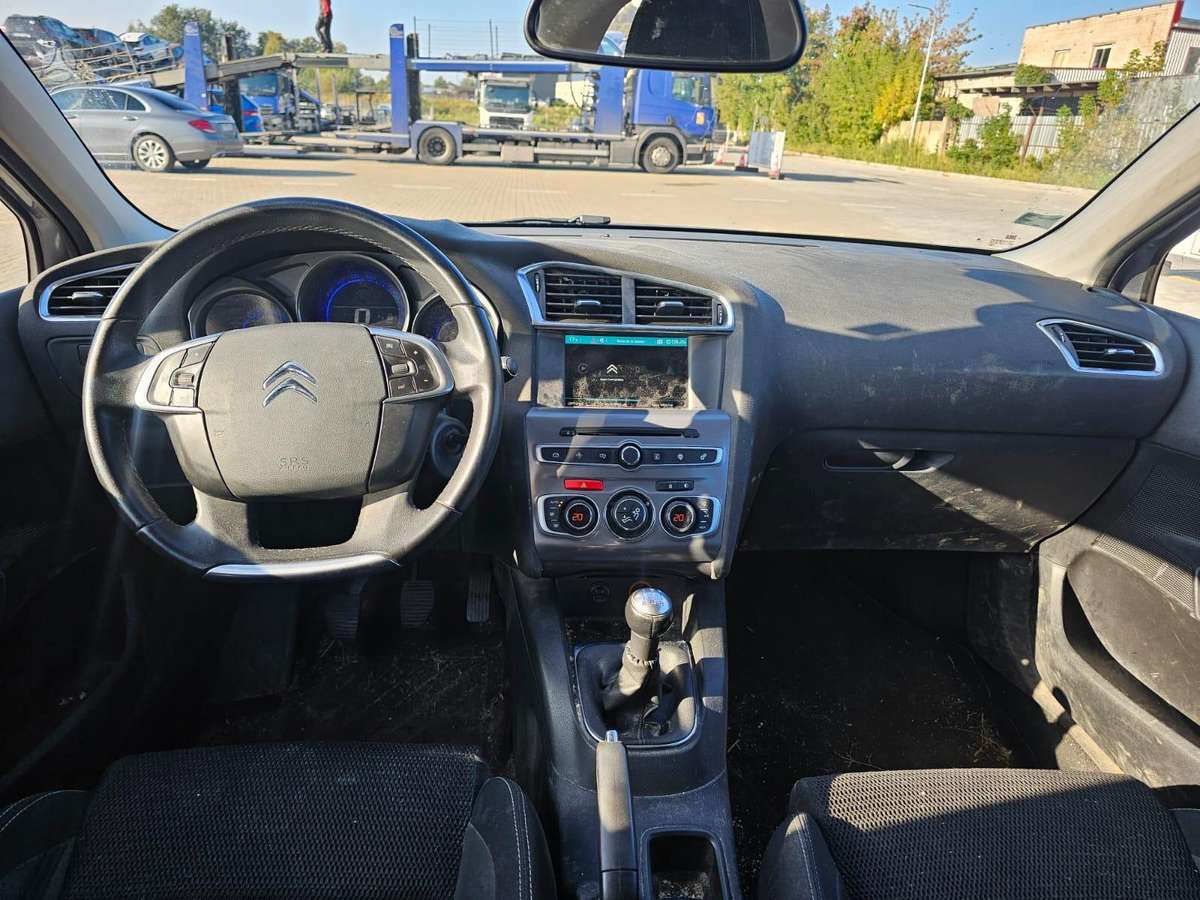 Citroen C4, 1.2 l., Хэтчбек