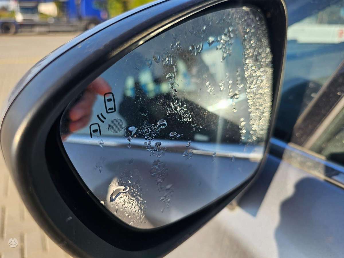 Citroen C4, 1.2 l., Хэтчбек