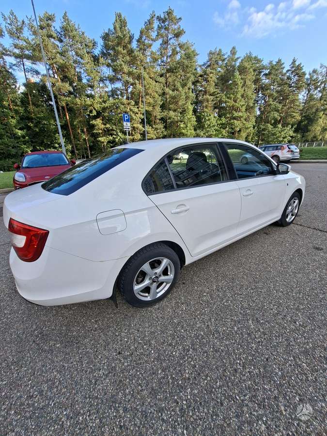 Skoda Rapid, 1.2 l., Хэтчбек