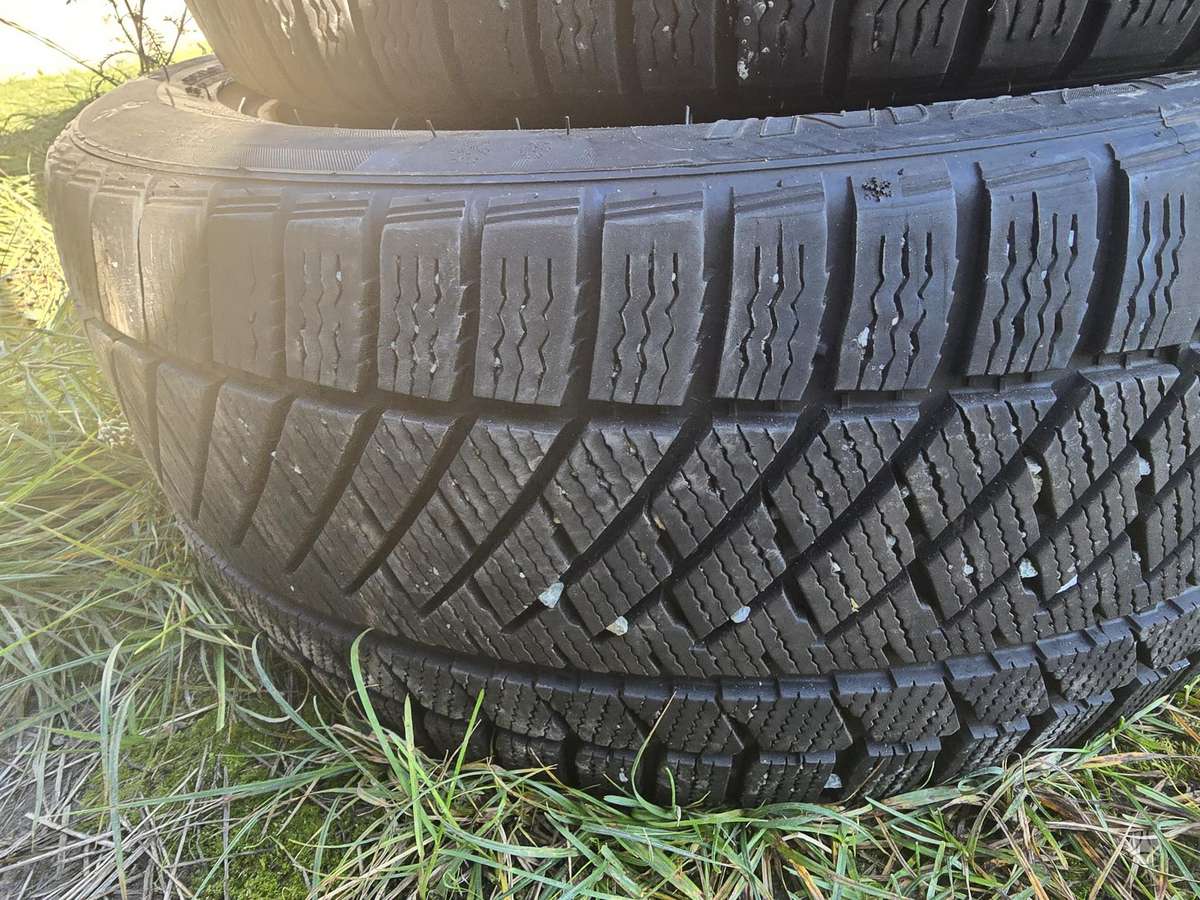Mazzini, winter 255/45 R19