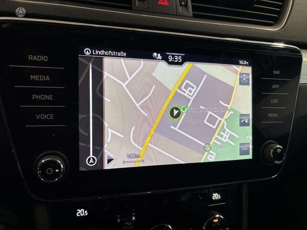 Skoda Superb, universalas