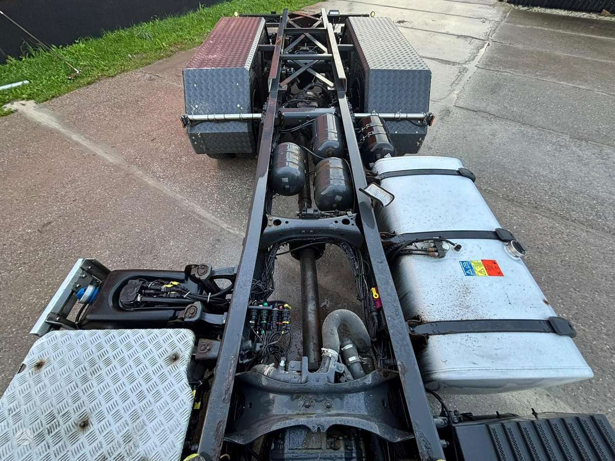 Scania R 580 6x2, шасси