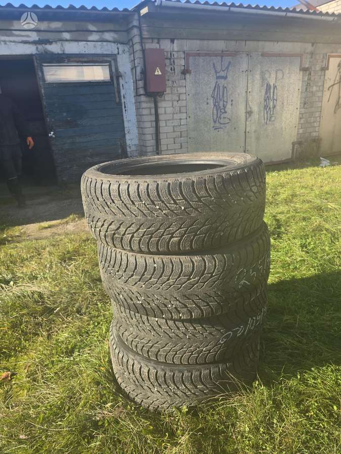 Nokian, žieminės 255/50 R20