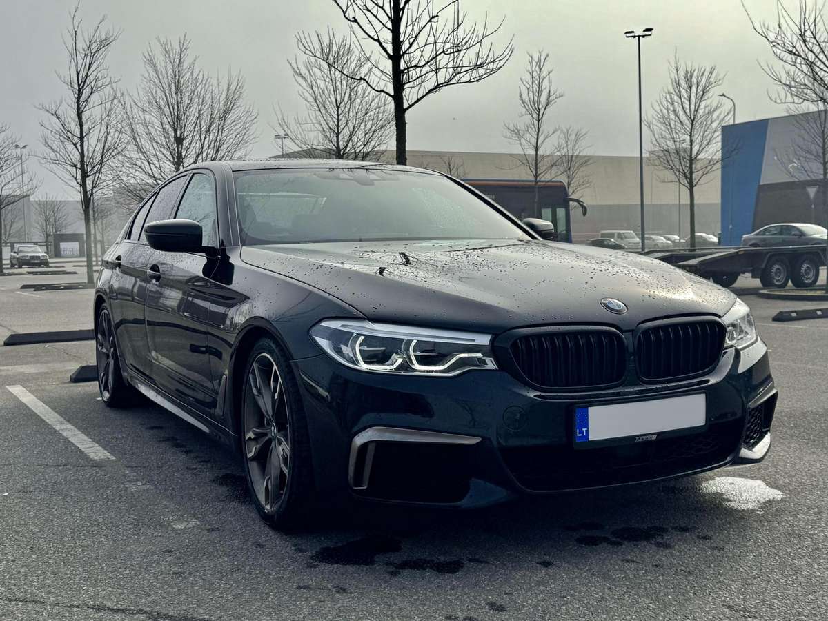 BMW M550, 4.4 l., Седан