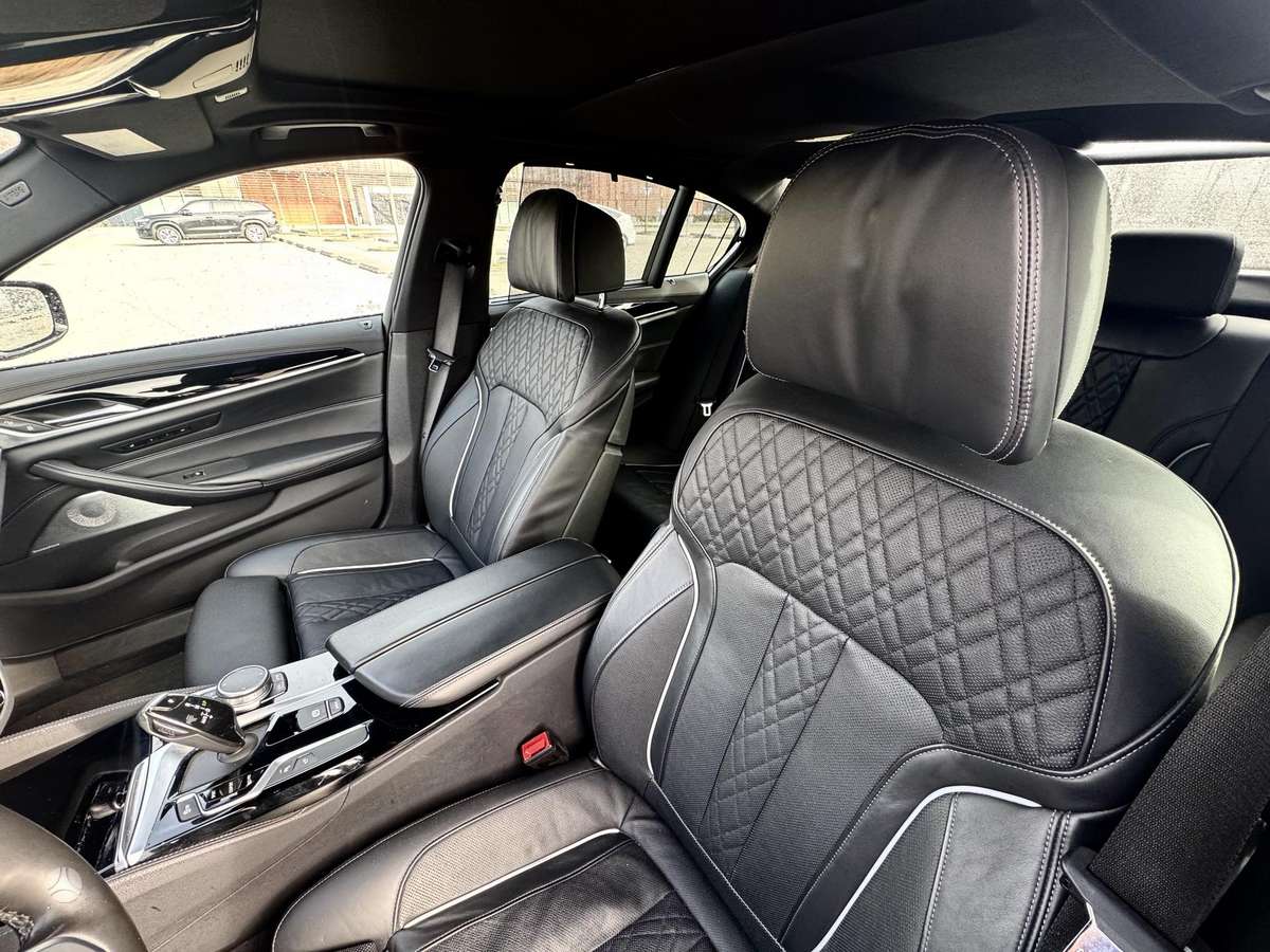 BMW M550, 4.4 l., Седан