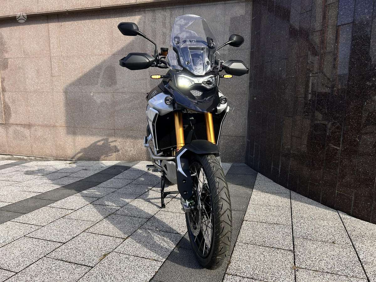 Triumph Tiger 900cc, enduro / adventure