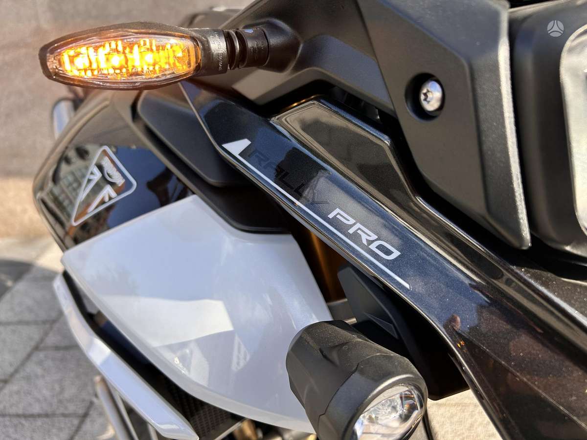 Triumph Tiger 900cc, enduro / adventure