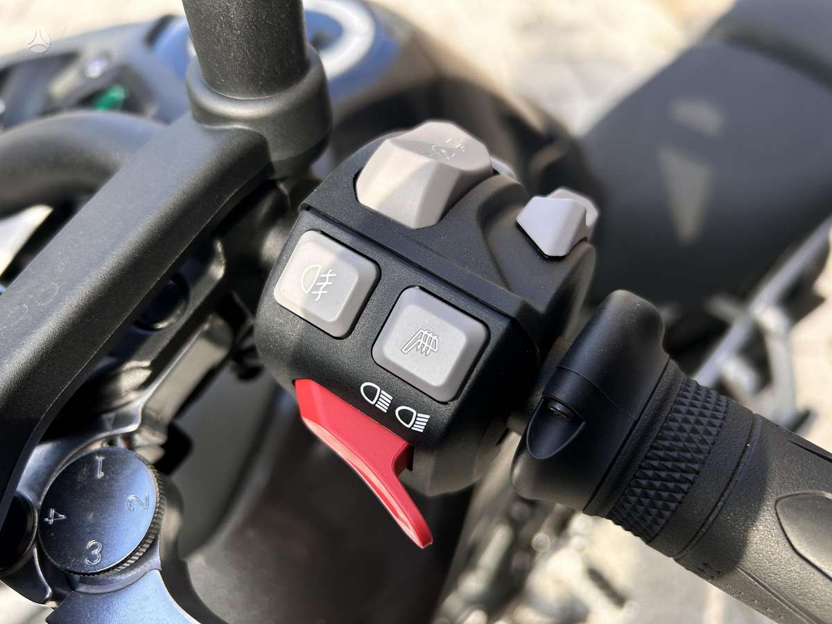 Triumph Tiger 900cc, enduro / adventure