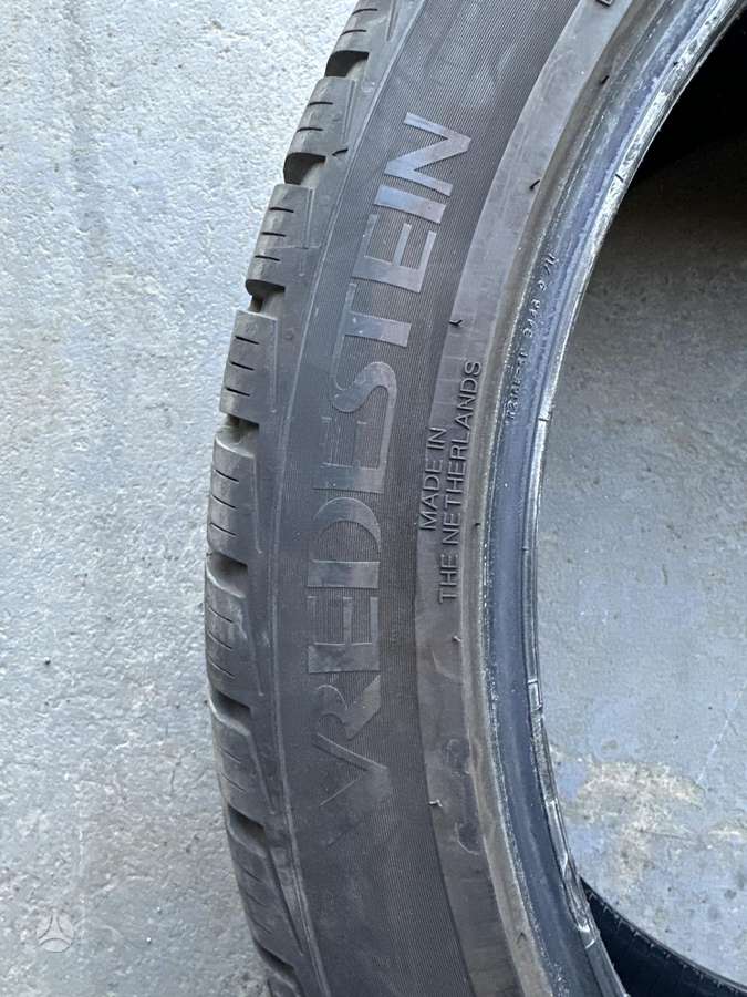 Vredestein, зимние 255/40 R21