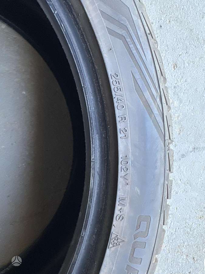 Vredestein, žieminės 255/40 R21