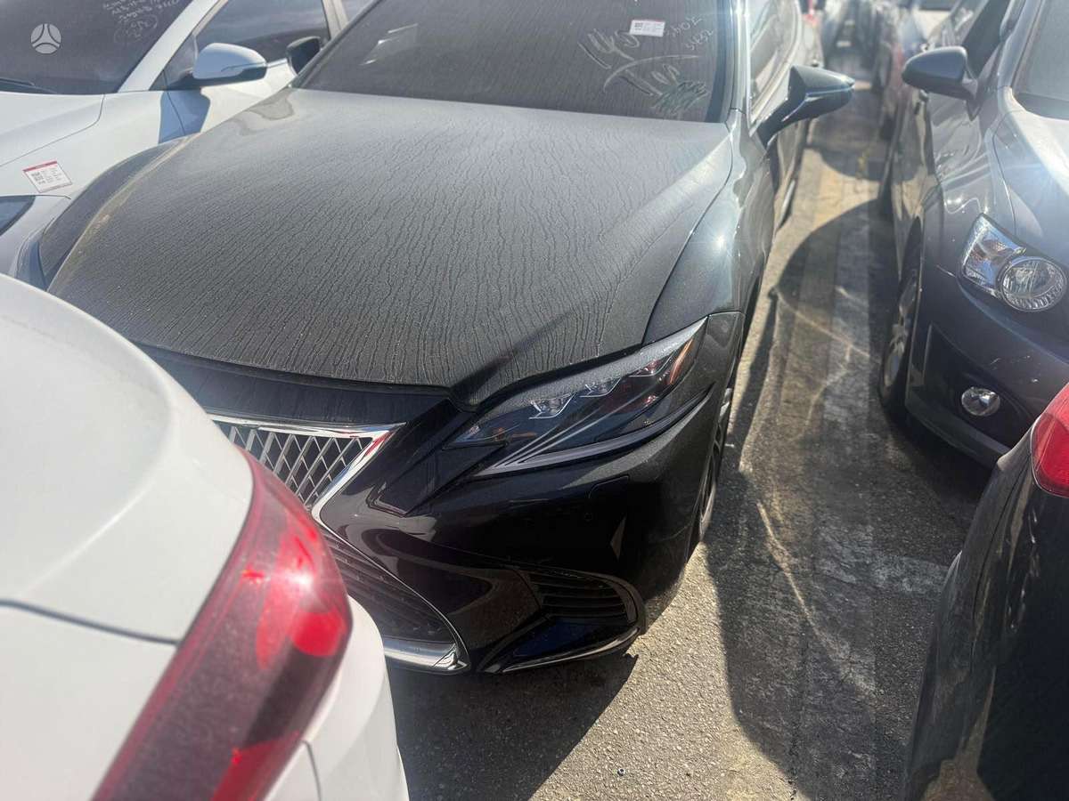 Lexus LS 500, 3.5 l., Седан